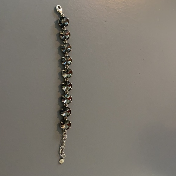⭐️ 3 for $30 SPECIAL ⭐️ Adjustable Gray Crystal and Silver Bracelet - Picture 2 of 5